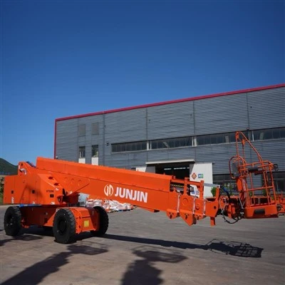 Lift cu braț de 135 ft
